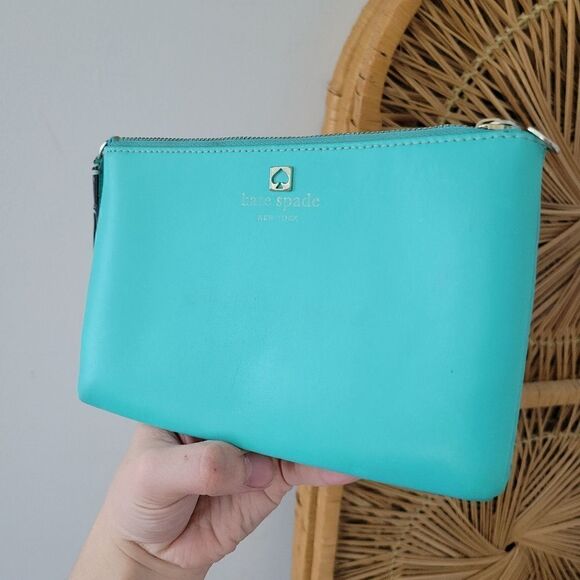 Kate Spade Wristlet/Clutch Purse Aqua Blue Small Zippered - Picture 2 of 10